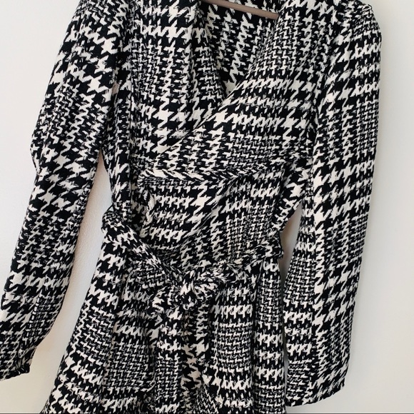 ♦️Houndstooth Uneven Hem Jacket with Belt - Picture 6 of 8